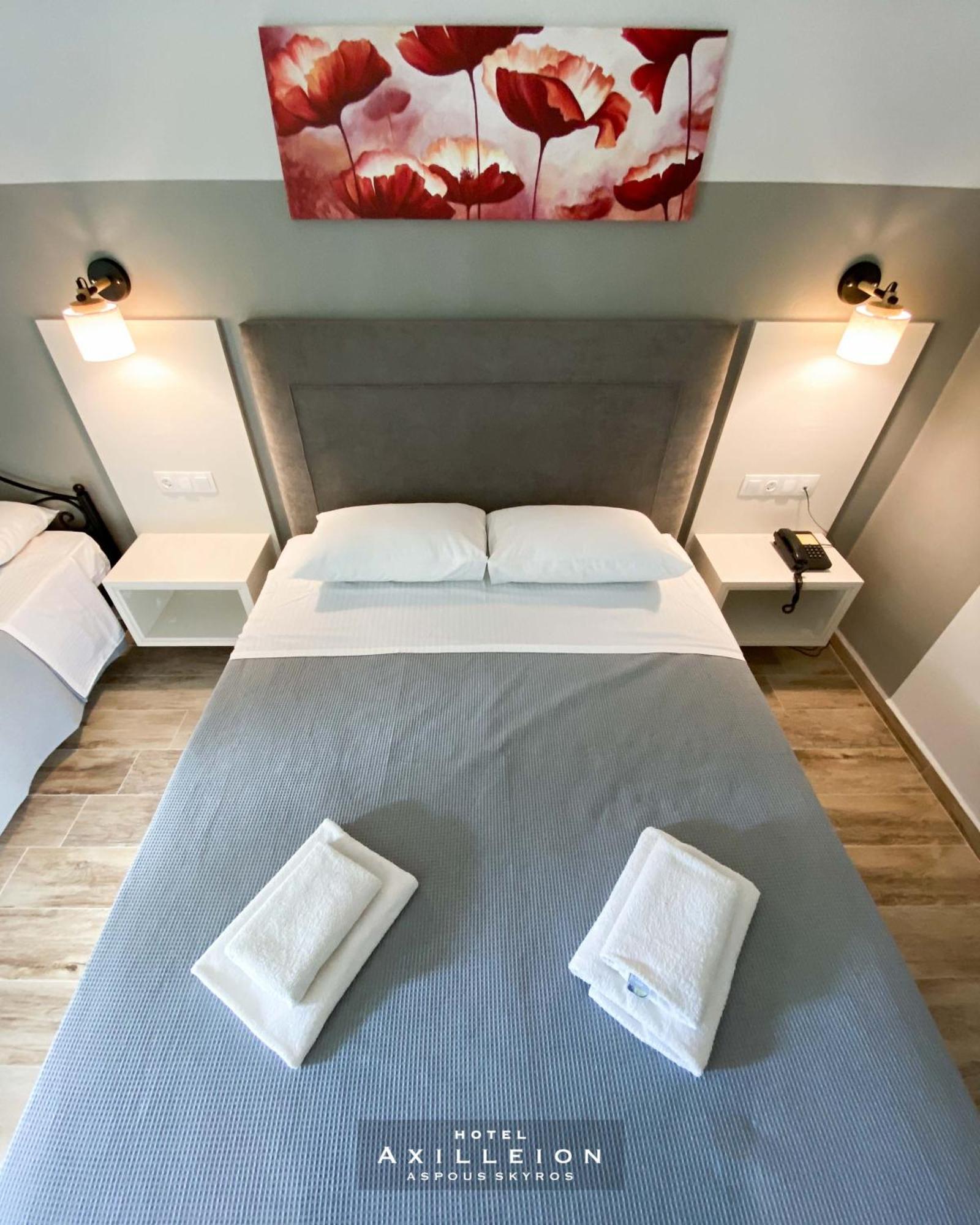 Achilleion Hotel Скирос Екстериор снимка